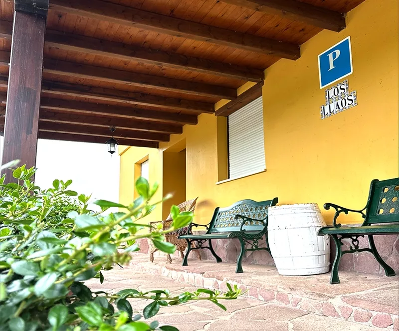 Informaci&oacute;n de contacto de Hospedaje Los Llaos en San Vicente de la Barquera